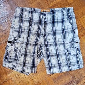 Lee Dungarees Men's Plaid Cargo Shorts Size 40